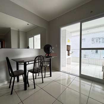 Apartamento em Praia Grande, bairro Canto do Forte