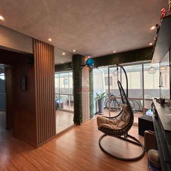 Apartamento em Praia Grande, bairro Guilhermina