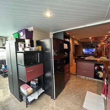 Apartamento em Praia Grande, bairro Guilhermina