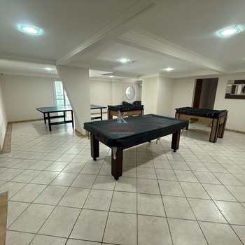 Apartamento em Praia Grande, bairro Guilhermina