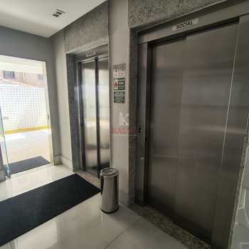 Apartamento em Praia Grande, bairro Vila Guilhermina