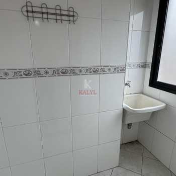 Apartamento em Praia Grande, bairro Guilhermina