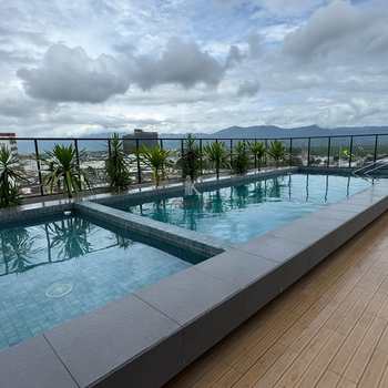Apartamento em Praia Grande, bairro Guilhermina
