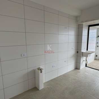 Apartamento em Praia Grande, bairro Guilhermina