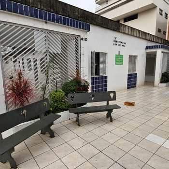 Kitnet em Praia Grande, bairro Canto do Forte