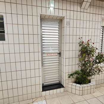 Kitnet em Praia Grande, bairro Canto do Forte