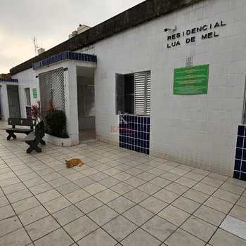 Kitnet em Praia Grande, bairro Canto do Forte