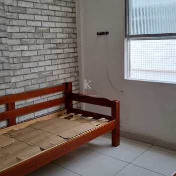 Kitnet em Praia Grande, bairro Boqueirão