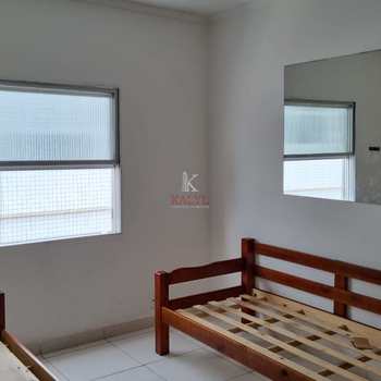 Kitnet em Praia Grande, bairro Boqueirão