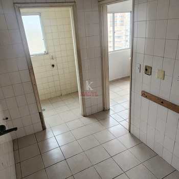 Apartamento em Praia Grande, bairro Guilhermina