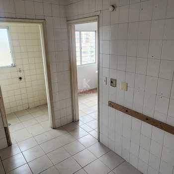 Apartamento em Praia Grande, bairro Guilhermina