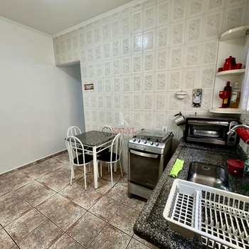 Casa em Praia Grande, bairro Caiçara