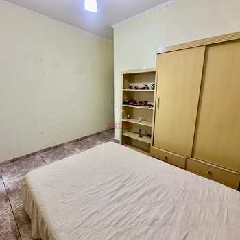 Casa em Praia Grande, bairro Caiçara