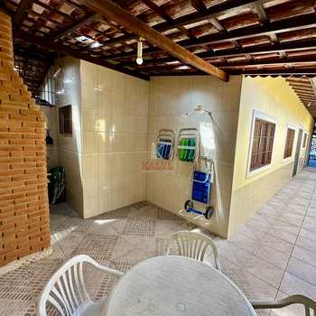 Casa em Praia Grande, bairro Caiçara