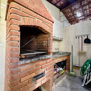 Casa em Praia Grande, bairro Caiçara