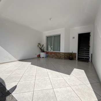 Sobrado em Praia Grande, bairro Canto do Forte