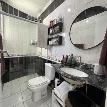 Sobrado em Praia Grande, bairro Canto do Forte