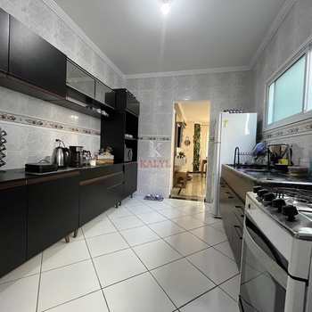 Sobrado em Praia Grande, bairro Canto do Forte