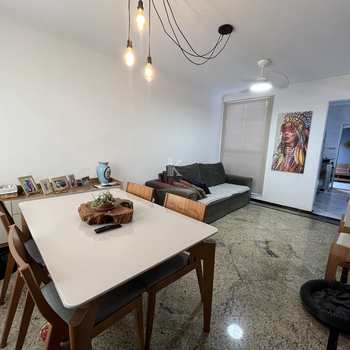 Sobrado em Praia Grande, bairro Canto do Forte