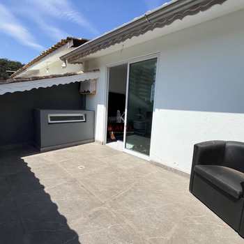 Sobrado em Praia Grande, bairro Canto do Forte