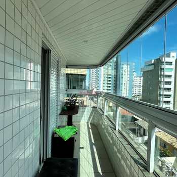 Apartamento em Praia Grande, bairro Vila Guilhermina