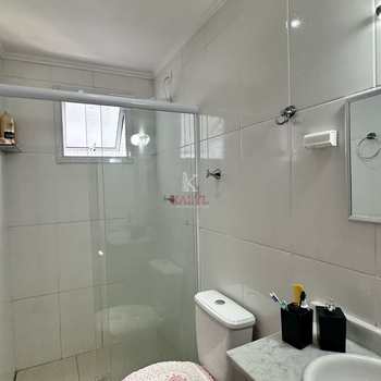 Apartamento em Praia Grande, bairro Vila Guilhermina