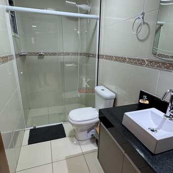 Apartamento em Praia Grande, bairro Guilhermina