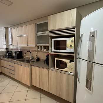 Apartamento em Praia Grande, bairro Guilhermina