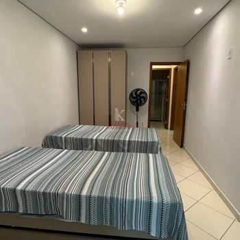 Apartamento em Praia Grande, bairro Guilhermina