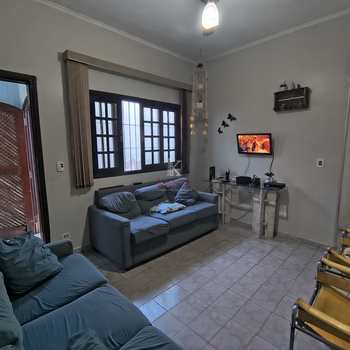 Casa em Praia Grande, bairro Maracanã