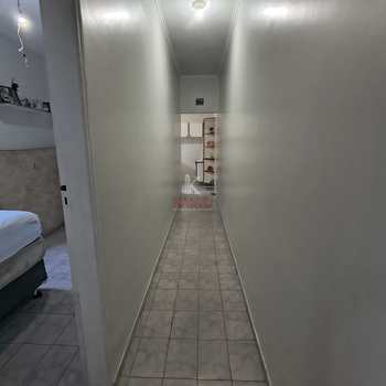 Casa em Praia Grande, bairro Maracanã