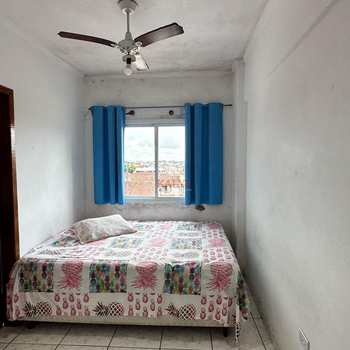Kitnet em Praia Grande, bairro Ocian