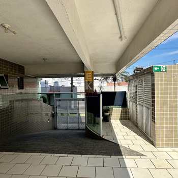 Apartamento em Praia Grande, bairro Guilhermina