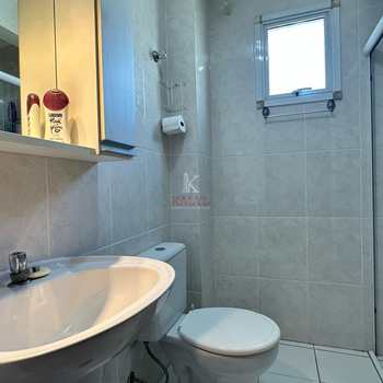 Apartamento em Praia Grande, bairro Guilhermina