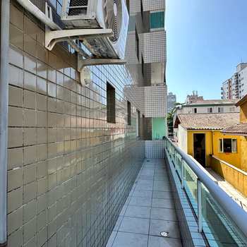 Apartamento em Praia Grande, bairro Guilhermina