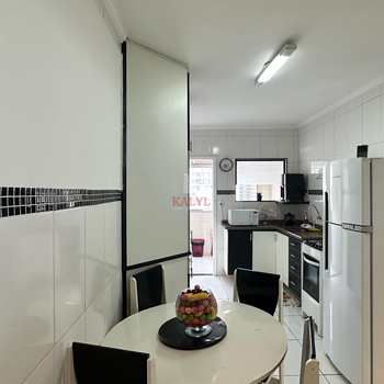 Apartamento em Praia Grande, bairro Guilhermina