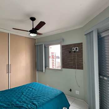Apartamento em Praia Grande, bairro Guilhermina