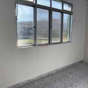 Kitnet em Praia Grande, bairro Boqueirão