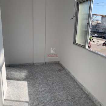 Kitnet em Praia Grande, bairro Boqueirão