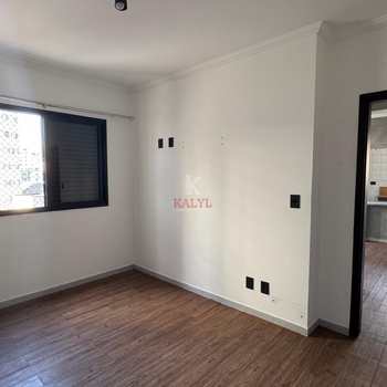 Apartamento em Praia Grande, bairro Guilhermina