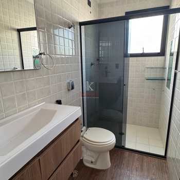 Apartamento em Praia Grande, bairro Guilhermina