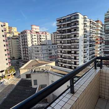 Apartamento em Praia Grande, bairro Guilhermina