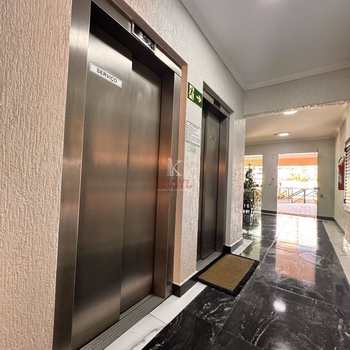 Apartamento em Praia Grande, bairro Guilhermina