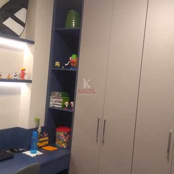 Apartamento em Praia Grande, bairro Boqueirão