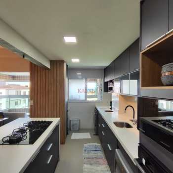 Apartamento em Praia Grande, bairro Boqueirão