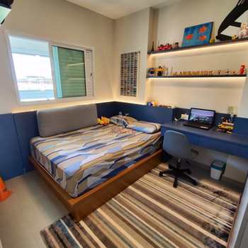 Apartamento em Praia Grande, bairro Boqueirão