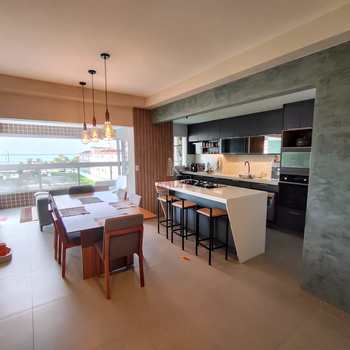 Apartamento em Praia Grande, bairro Boqueirão