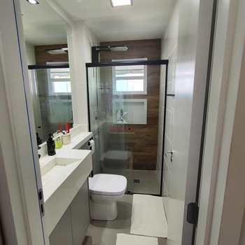 Apartamento em Praia Grande, bairro Boqueirão