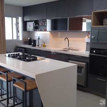 Apartamento em Praia Grande, bairro Boqueirão
