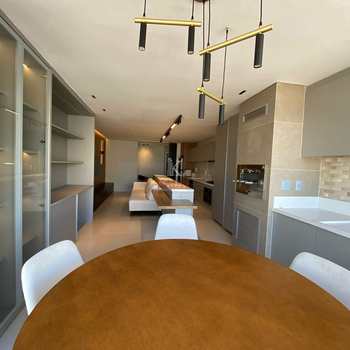 Apartamento em Praia Grande, bairro Guilhermina